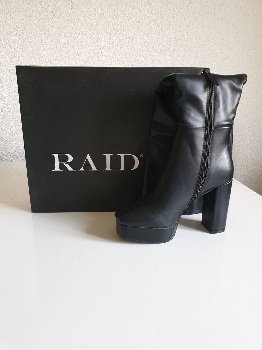 Scarpe da donna: RAID Stiefel Grösse 37 – Nuovo e nell'imballaggio originale da Horgen venduto da szofianagy01