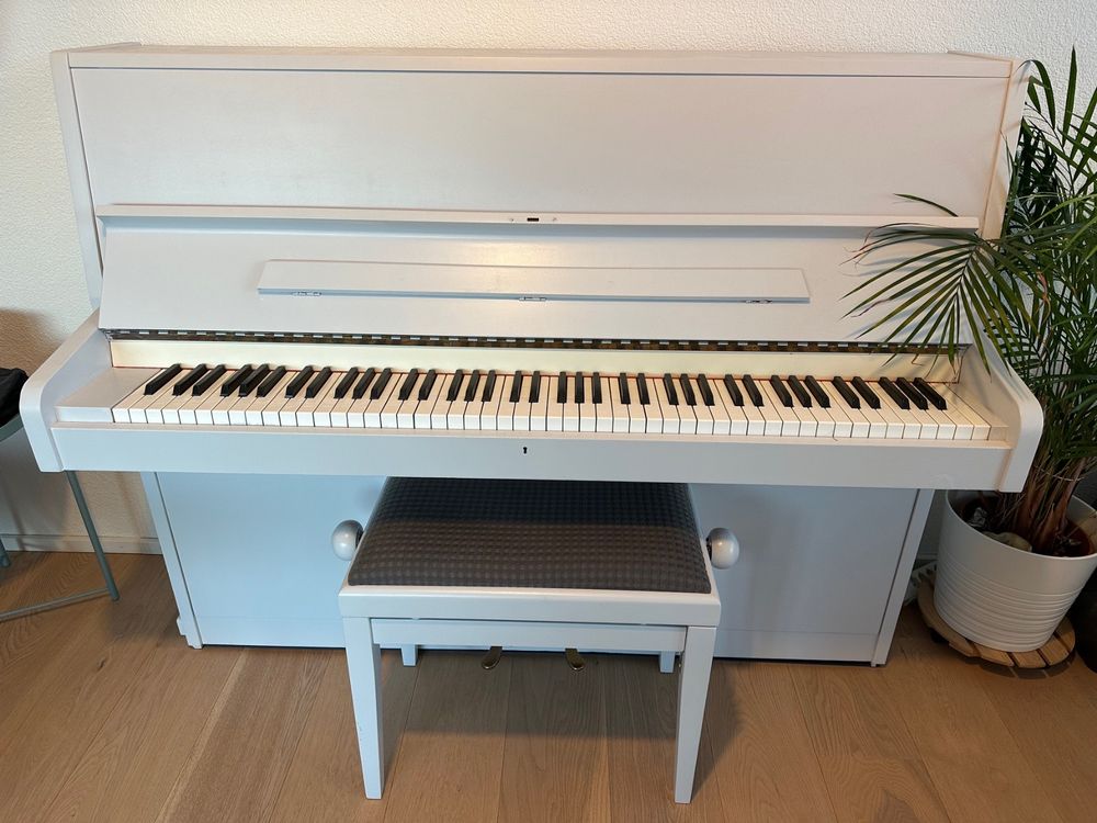 Klavier weiss (Gebraucht) in Baar für CHF 296 – nur Abholung auf ...