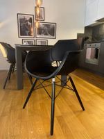 4x Design Schalenstuhl Lea Schwarz – Skandinavischer Stil