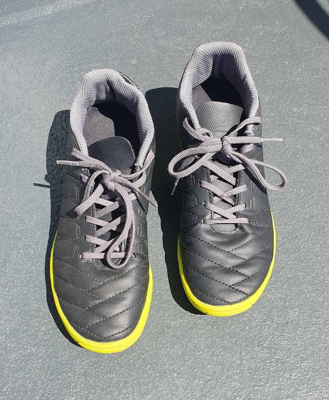 Decathlon Scarpe per ragazzi: chaussures de salle 36 – Usato da Servion venduto da meno999 3