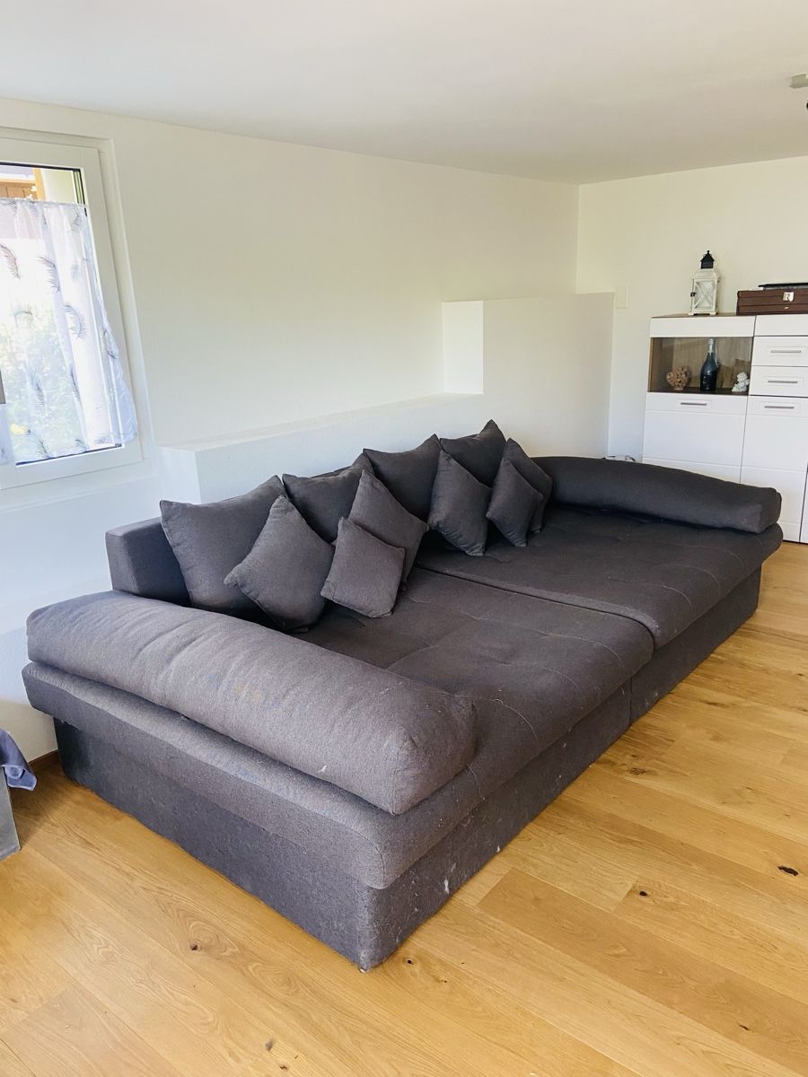 Divani: Gemütliche Sofa in Dunkelgrau – Usato da Oberterzen venduto da kal_8y8t