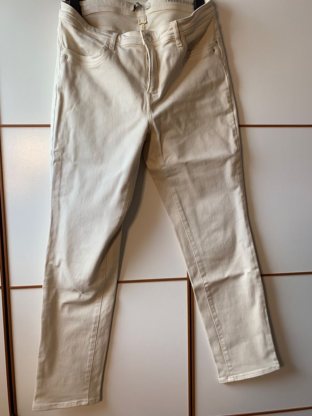 Brax Jeans: BRAX Thermo Denim Mary Gr. 42K – Nuovo (secondo la descrizione) da Embrach venduto da Lieblingszeugs