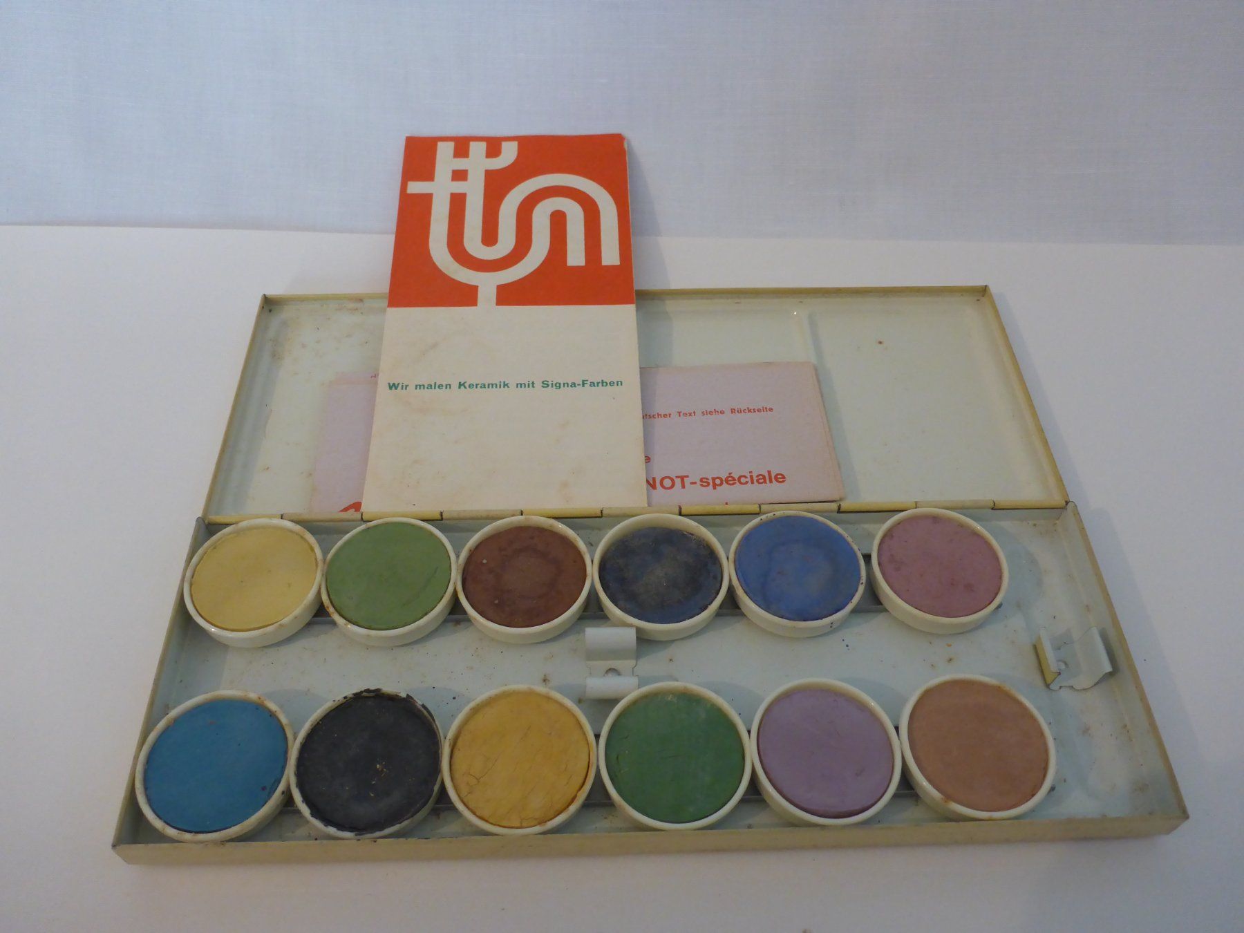 Colori: Vintage Sigma Malkasten Keramik Farben – Usato da Zürich venduto da leia12 2