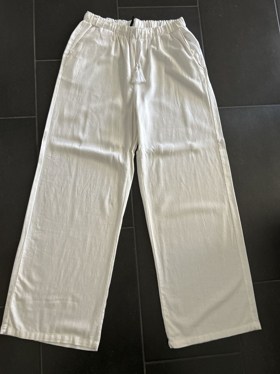 Pantaloni: Leinenhose von Chicoree, Grösse L, weiss – Nuovo (secondo la descrizione) da Erlinsbach SO venduto da hallon480