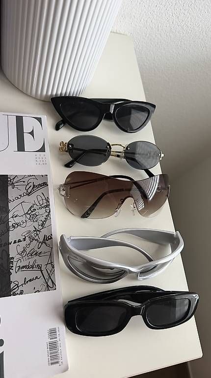 Lunettes & Verres: Vendo 5 occhiali al prezzo di 4 – D'occasion à Sessa par Thisisemma 3