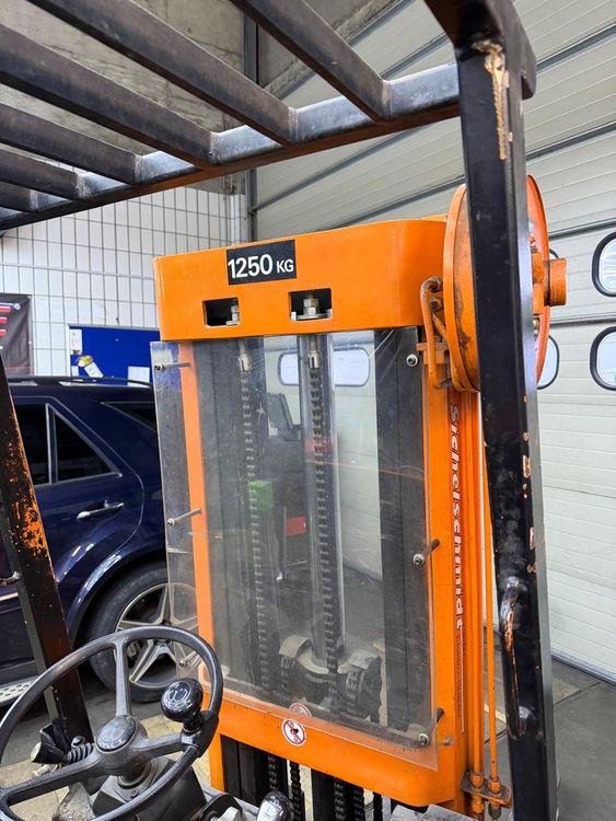 Stapler Elektro (Defekt) in Wagen für CHF 1 – nur Abholung auf Ricardo ...