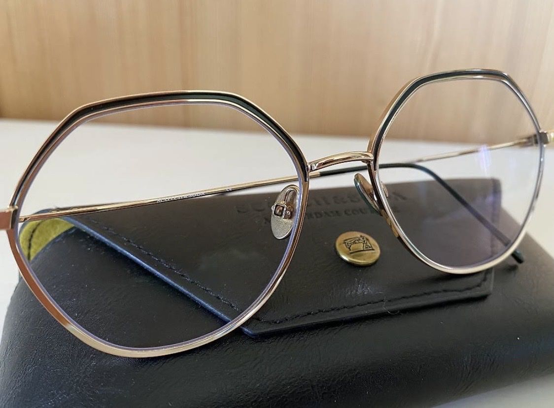 Brillen & Gläser: Brille – Gebraucht aus Basel von Delya 1