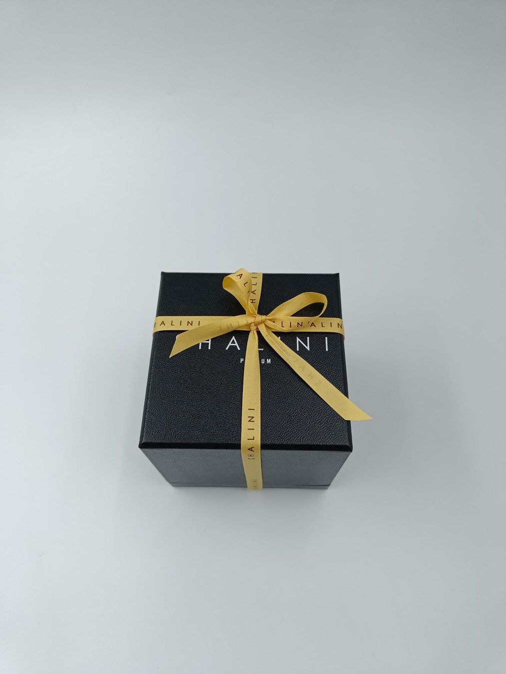 Profumi & Eau de Toilette: SHALINI EAU DE PARFUM " FLEUR JAPONAIS ", 50 ML – Nuovo e nell'imballaggio originale da Luzern venduto da EdiGem 8