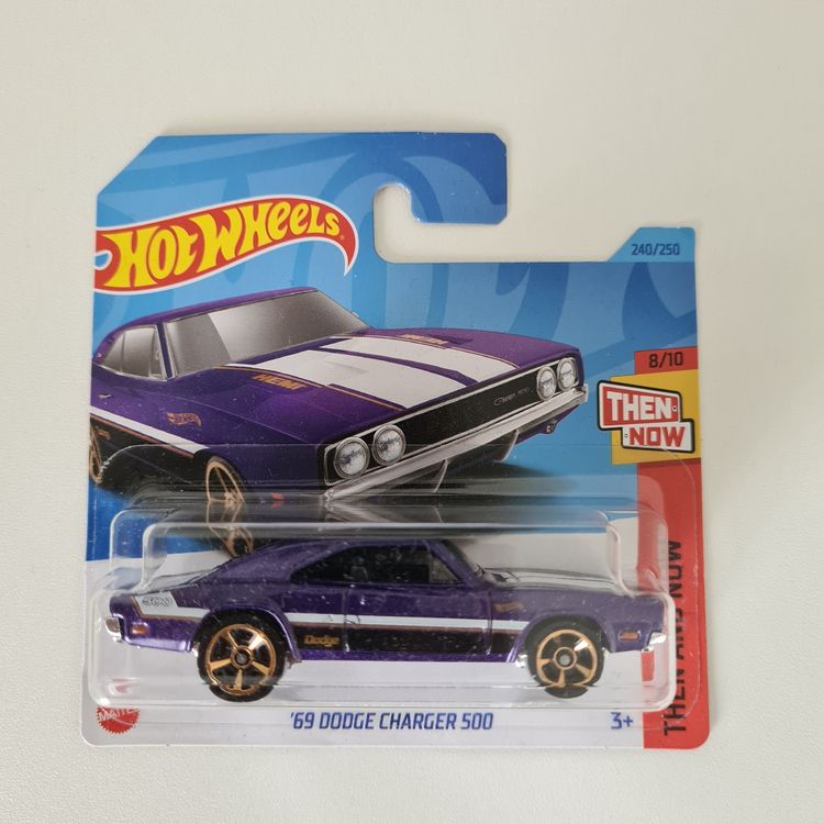Hot Wheels '69 Dodge Charger 500 1:64 Scale Die-Cast Muscle Car - View #10