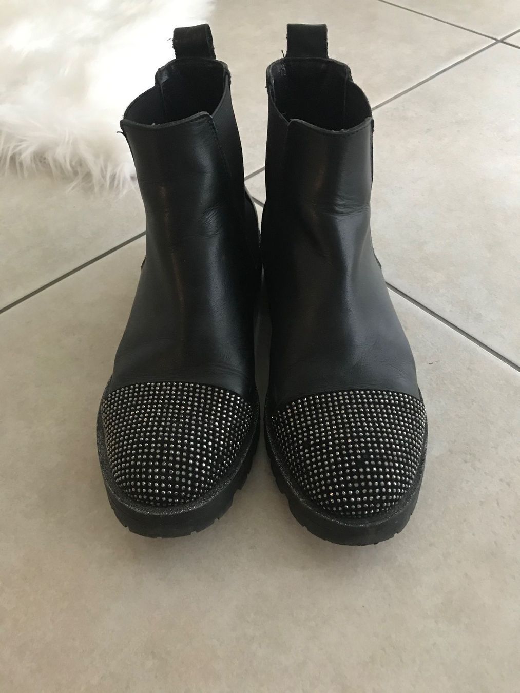 Guess Damenschuhe: Guess boots – Gebraucht aus solothurn von karinaM17 1
