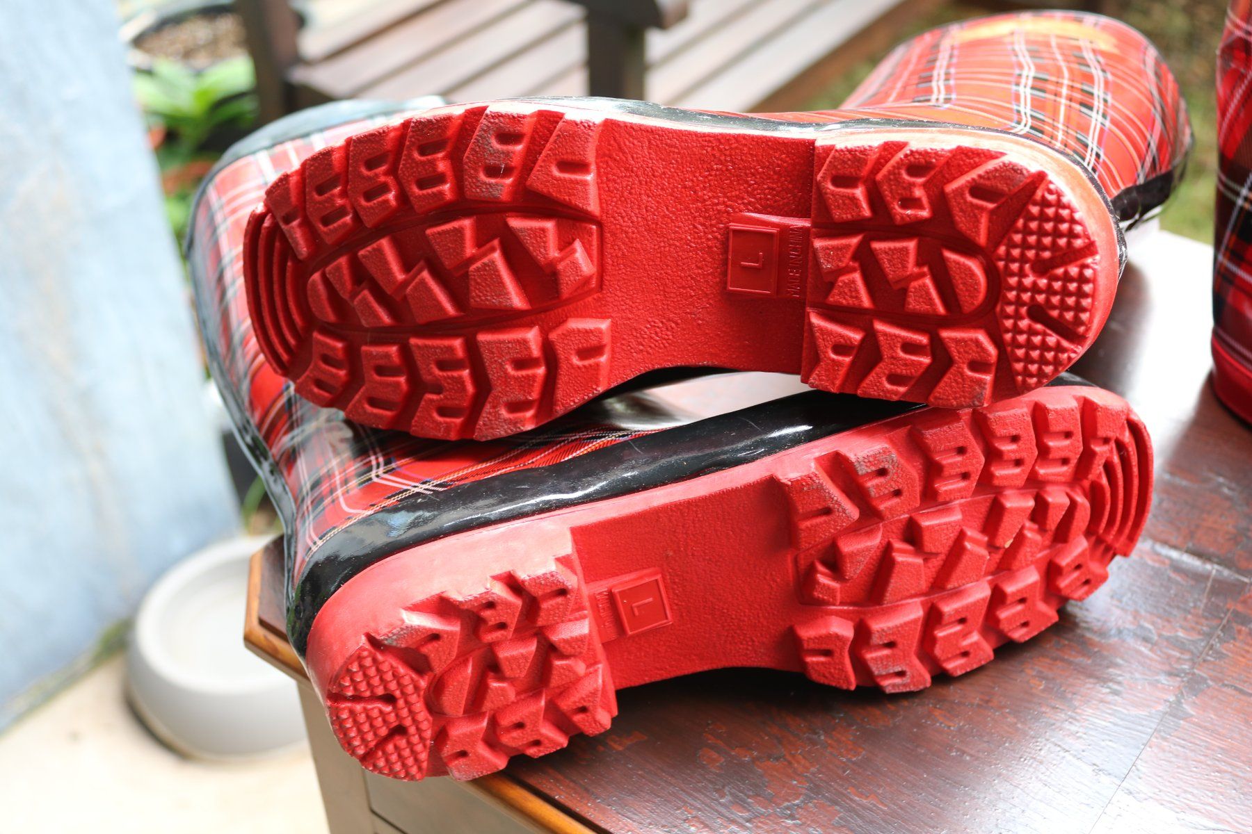 Scarpe da donna: Dreiteiliges Set mit einem auffälligen Schottenkaro-Muster – Nuovo (secondo la descrizione) da Frick venduto da Emma2026 4