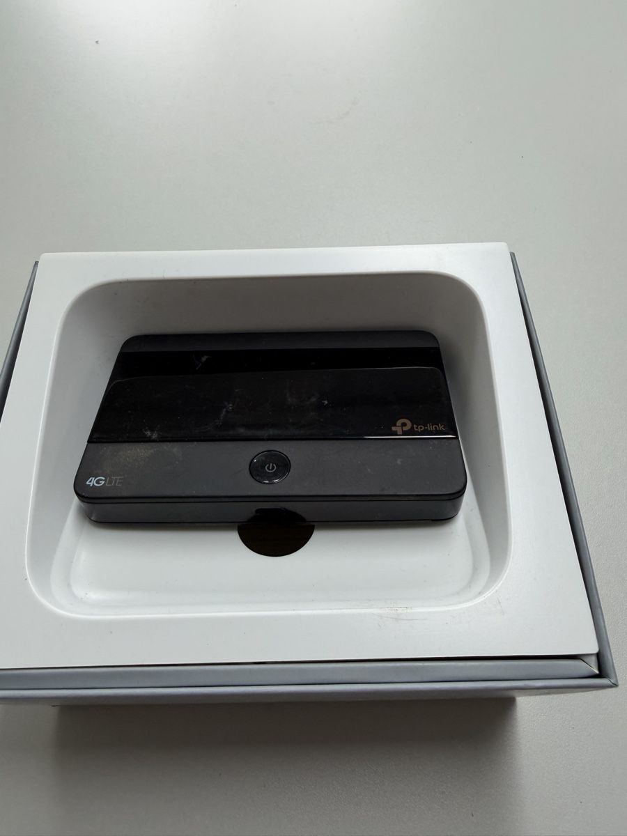 HTC Modem & Router: HTC 5G Hub mobiler Router mit Originalverpackung – Usato da Rotkreuz venduto da GoldHeinz 5