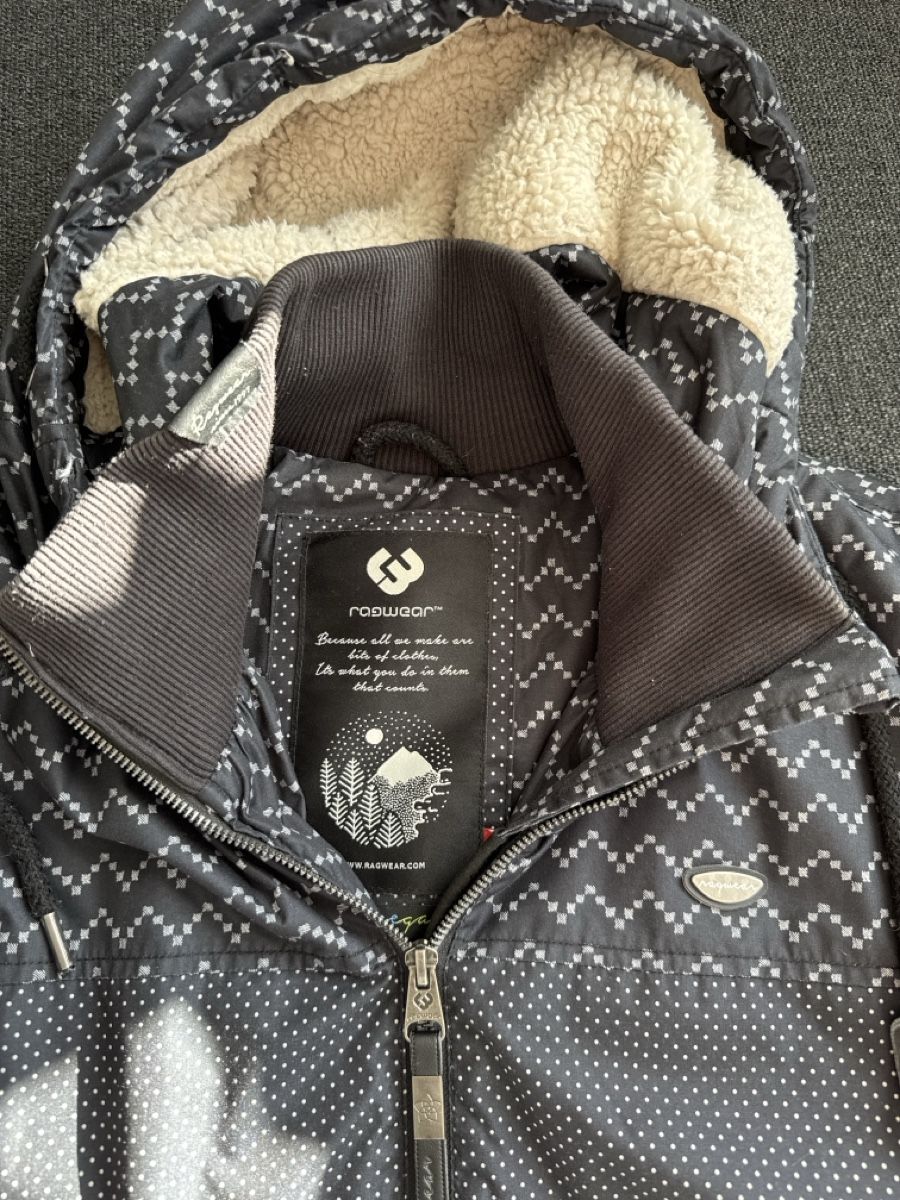 Ragwear Jacken: Winterjacke Ragwear Damen – Gebraucht aus Flumenthal von Tboni 1