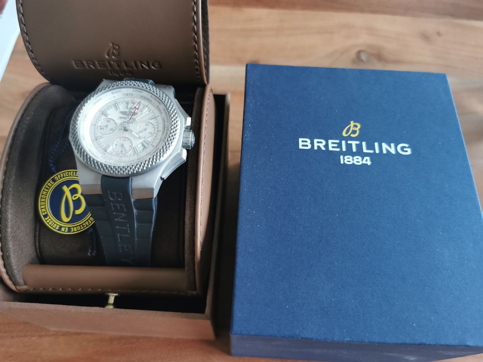 Breitling Orologi: Top - Breitling Bentley B04 GMT Chronograph – Usato da Wädenswil venduto da lac_v6qn