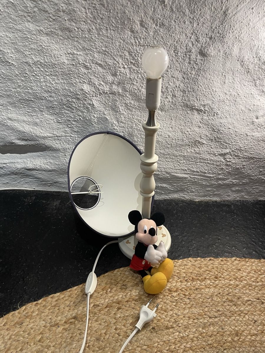 Disney Lampade: Disney Kinder Tisch Lampe Mickey Mouse – Usato da Windisch venduto da rascale 2