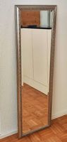 Wandspiegel 43 x 133 cm mit dekorativem Rahmen
