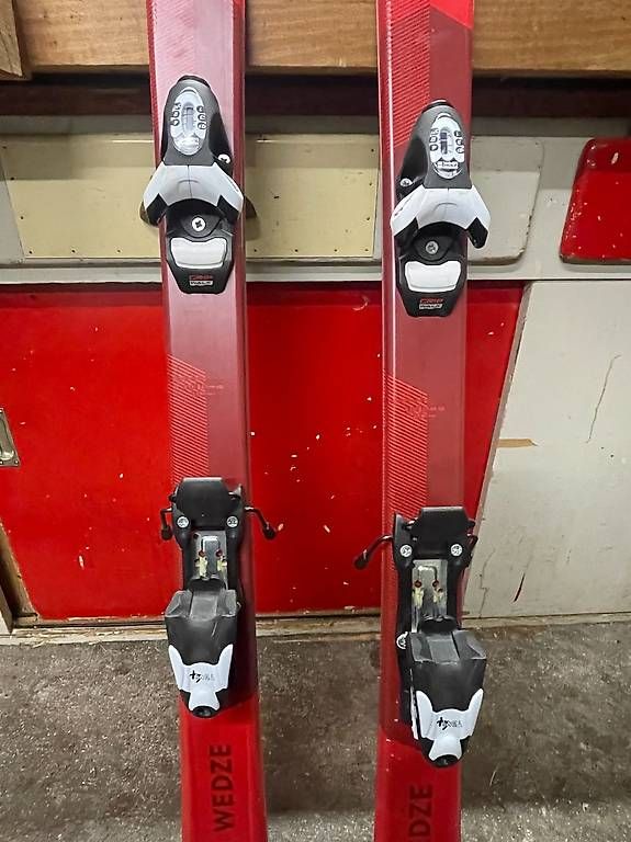 Sci: Kinder Ski 140cm – Usato da Wengi b. Frutigen venduto da Tomaeg0 2