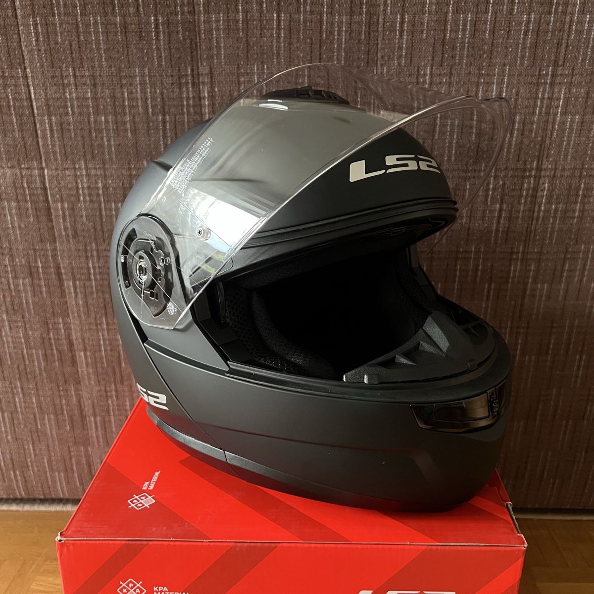 Caschi & visiere: LS2 Strobe II Motorradhelm schwarz Grösse S neuwertig – Nuovo (secondo la descrizione) da Oberrieden venduto da daniel_shnshn 1