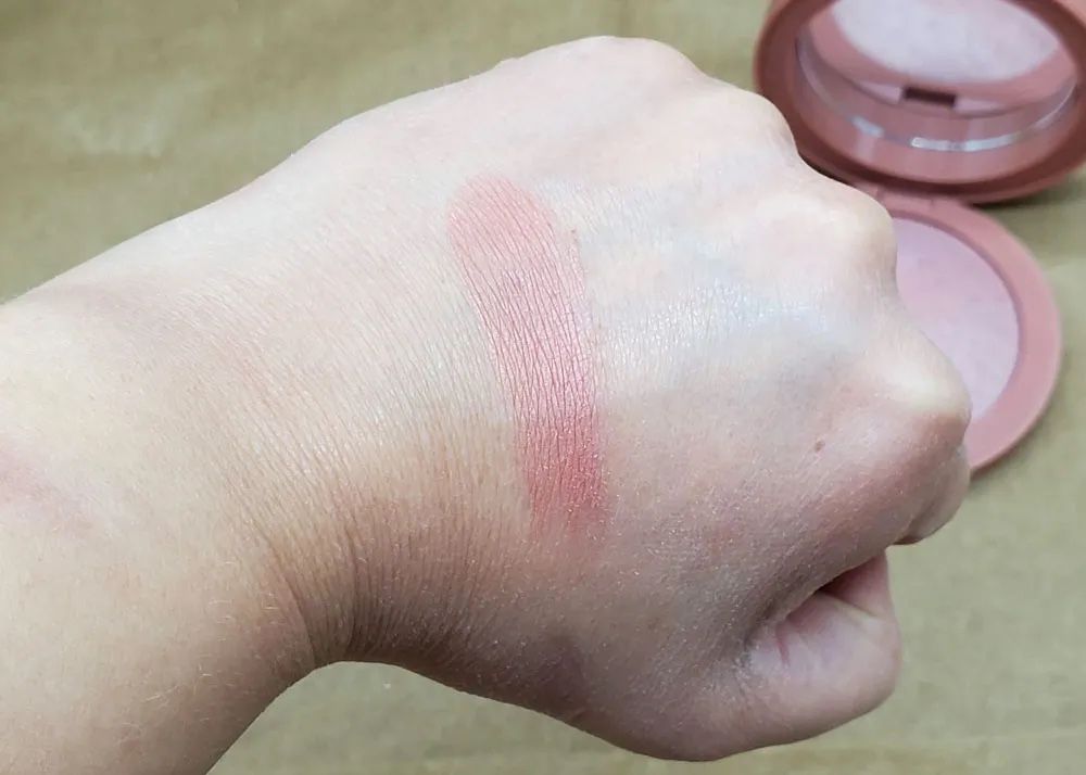 Make-up: em cosmetics heaven's glow blush - venetian rose – Gebraucht aus Otelfingen von Gasolino 2