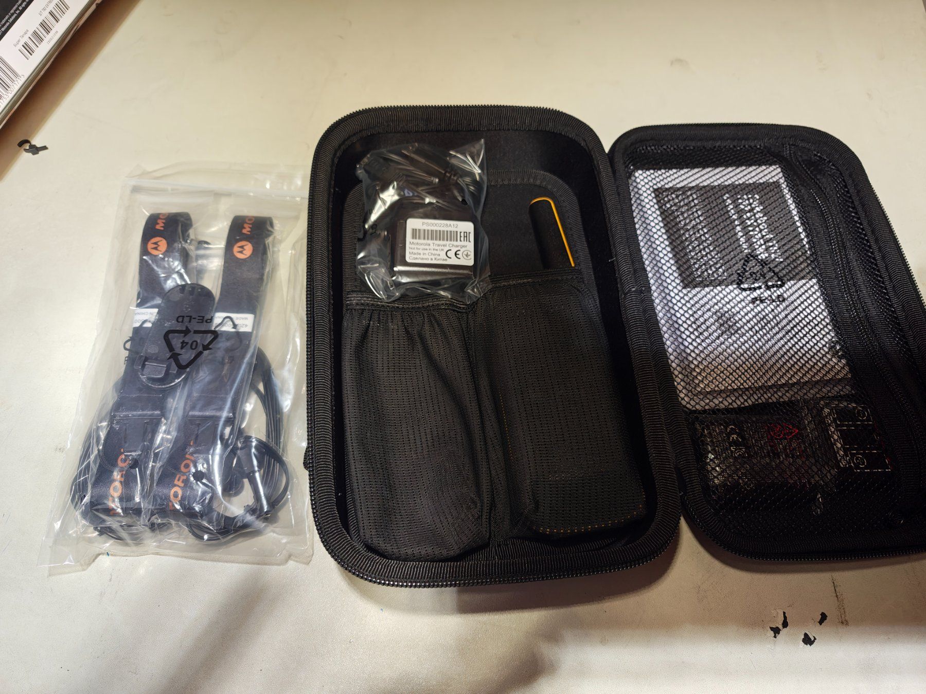 Motorola Radiocomunicazione: Motorola TLKR T82 extreme – Nuovo e nell'imballaggio originale da Gwatt (Thun) venduto da swissmidge 1