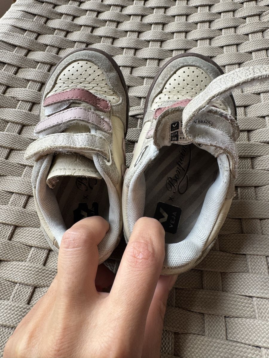Bonpoint Chaussures filles: Bonpoint & Veja sneakers  – D'occasion à Zürich par are_fm6c 4