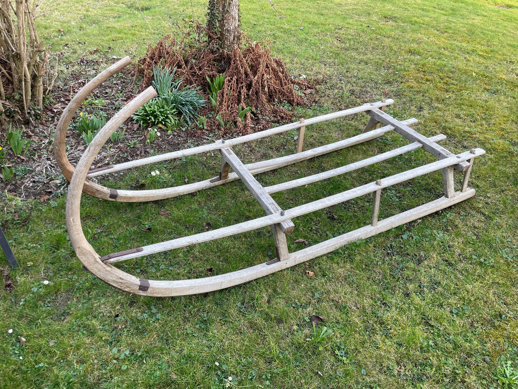 Schlitteln: Hornschlitten – Gebraucht aus Bubikon von Supplier