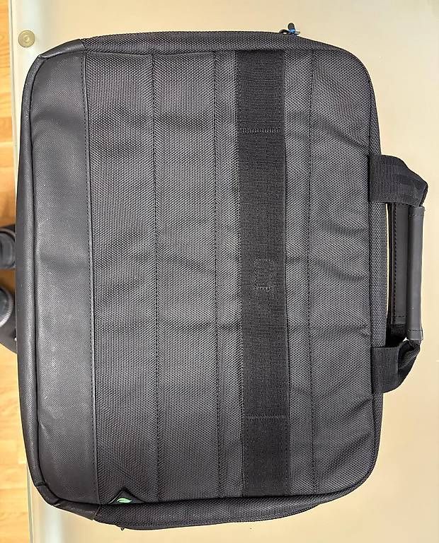 Taschen: Laptop-Tasche Dell – Gebraucht aus Rheinfelden von los_xdd8 1