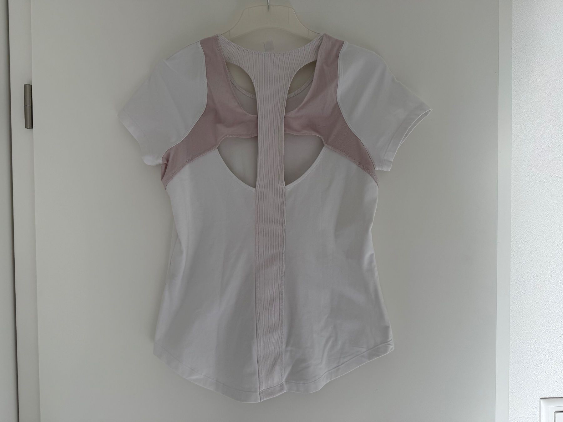 Under Armour Top: Under Armour workout sport top size S – Usato da Muzzano venduto da Sidney_3 1