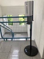 Desinfektionsmittel-Spender mit Ständer