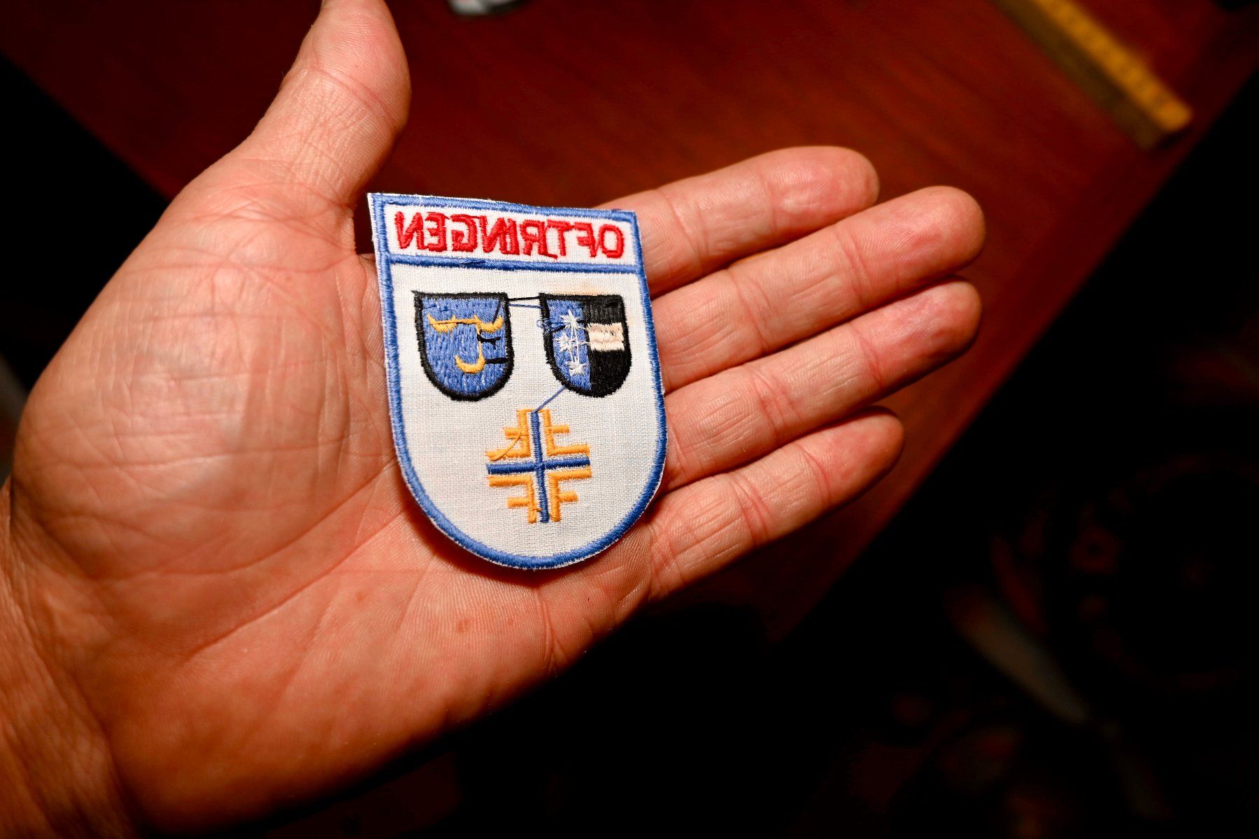 Swiss Placchette & Badge: WAPPEN Oftringen PATCH badge AUFNÄHER – Usato da Pfaffhausen venduto da mono_rec 2