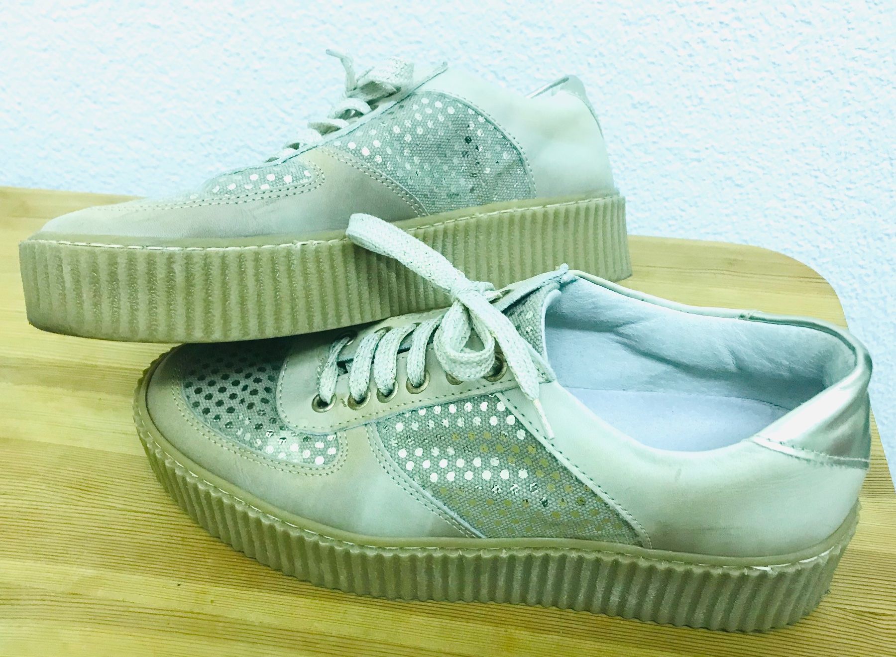 Graceland Scarpe da uomo: Schuhe beige-goldig, 39 – Nuovo (secondo la descrizione) da Zürich venduto da KEEPINSPIRED 4