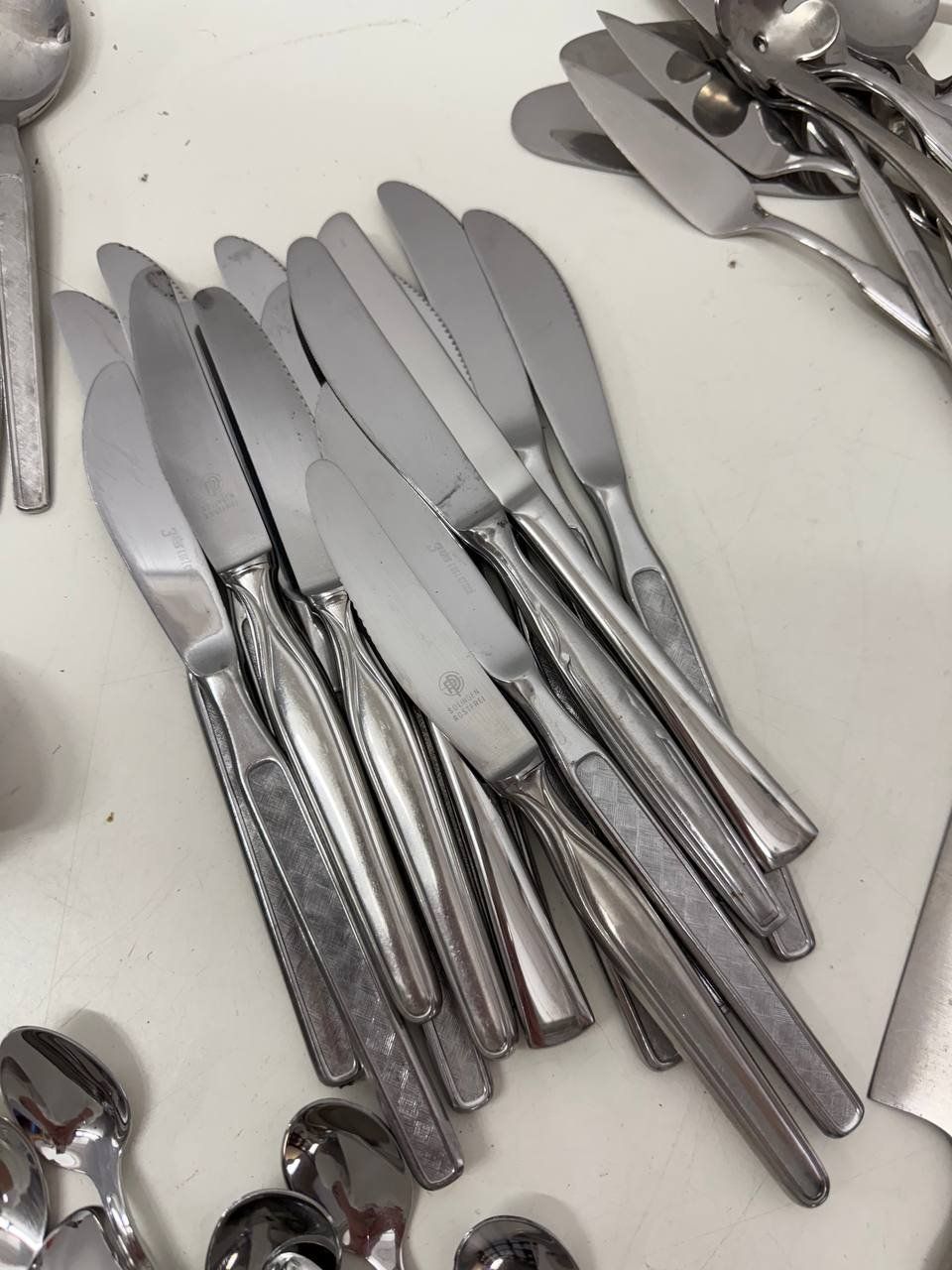 Bestecksets: Diverse Besteck , Messer Gabel Löffel Set K 141 – Gebraucht aus Oberönz von  6
