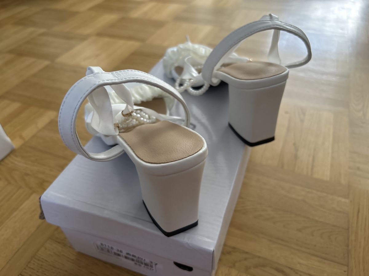 Damenschuhe: Damen Schuhe Gr.36 Neu – Neu und originalverpackt aus Dulliken von Lindt.1845 1