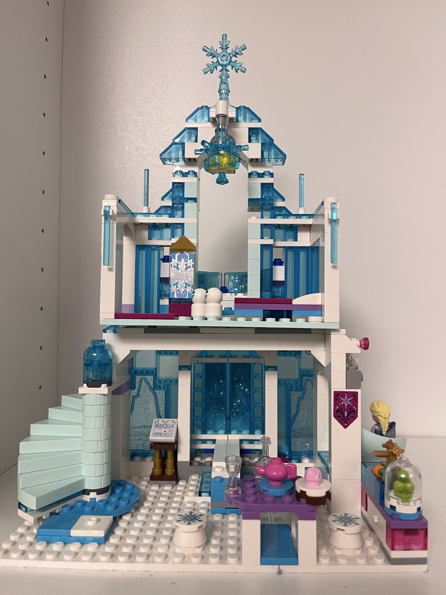 Lego Giocattoli: Elsa (Frozen) Legoschloss – Usato da St. Gallen venduto da anathema_ 1