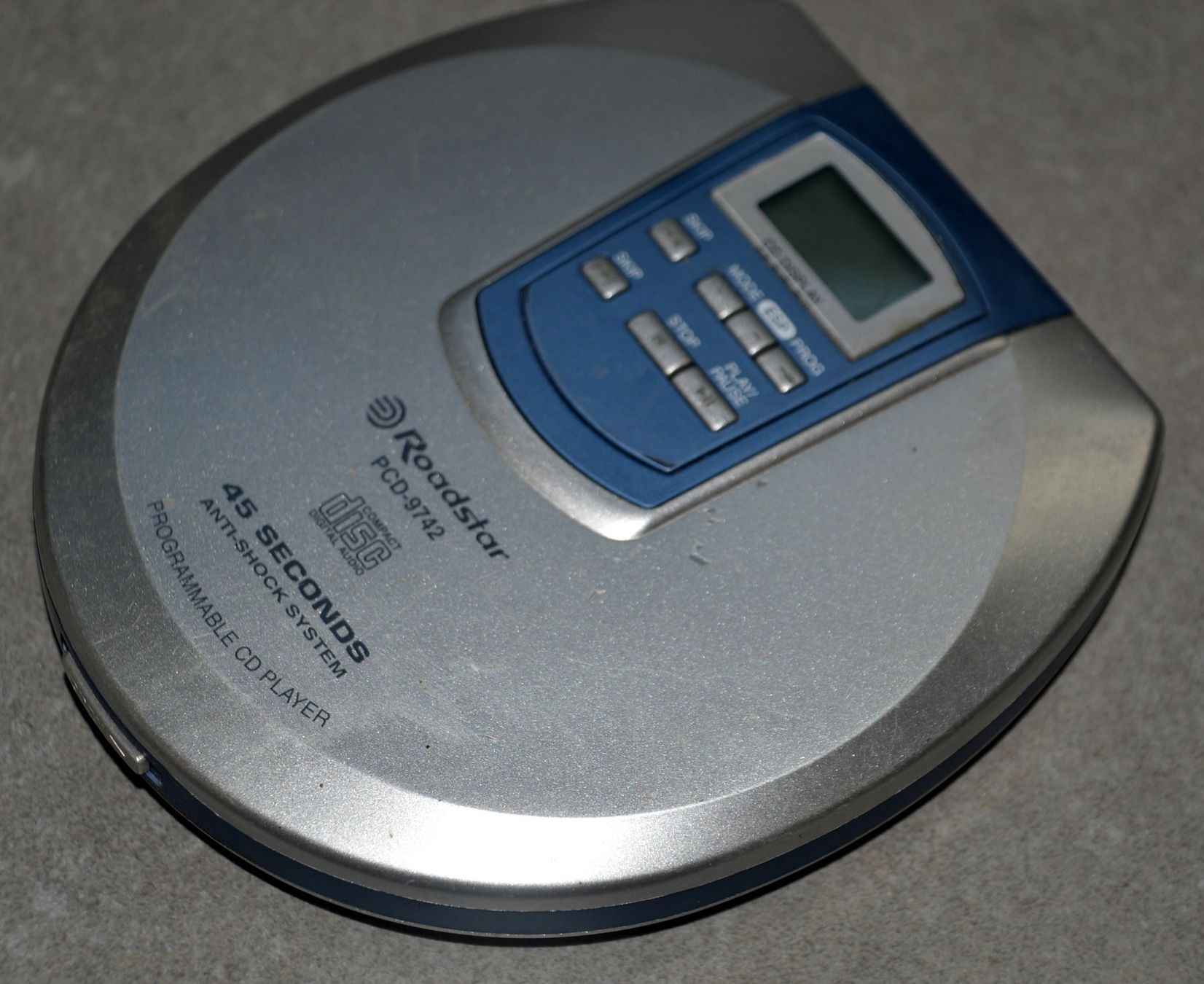 Tragbarer Mediaplayer: Discman Roadstar PCD-9742 – Gebraucht aus Collonges von arashee 1