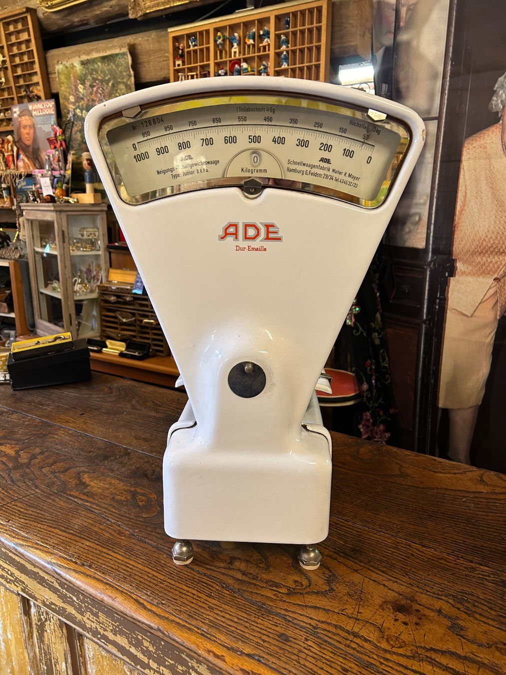 Waagen und Gewichte: Antike ADE Waage – Gebraucht aus Goldau von Taburettli_Brocante 1