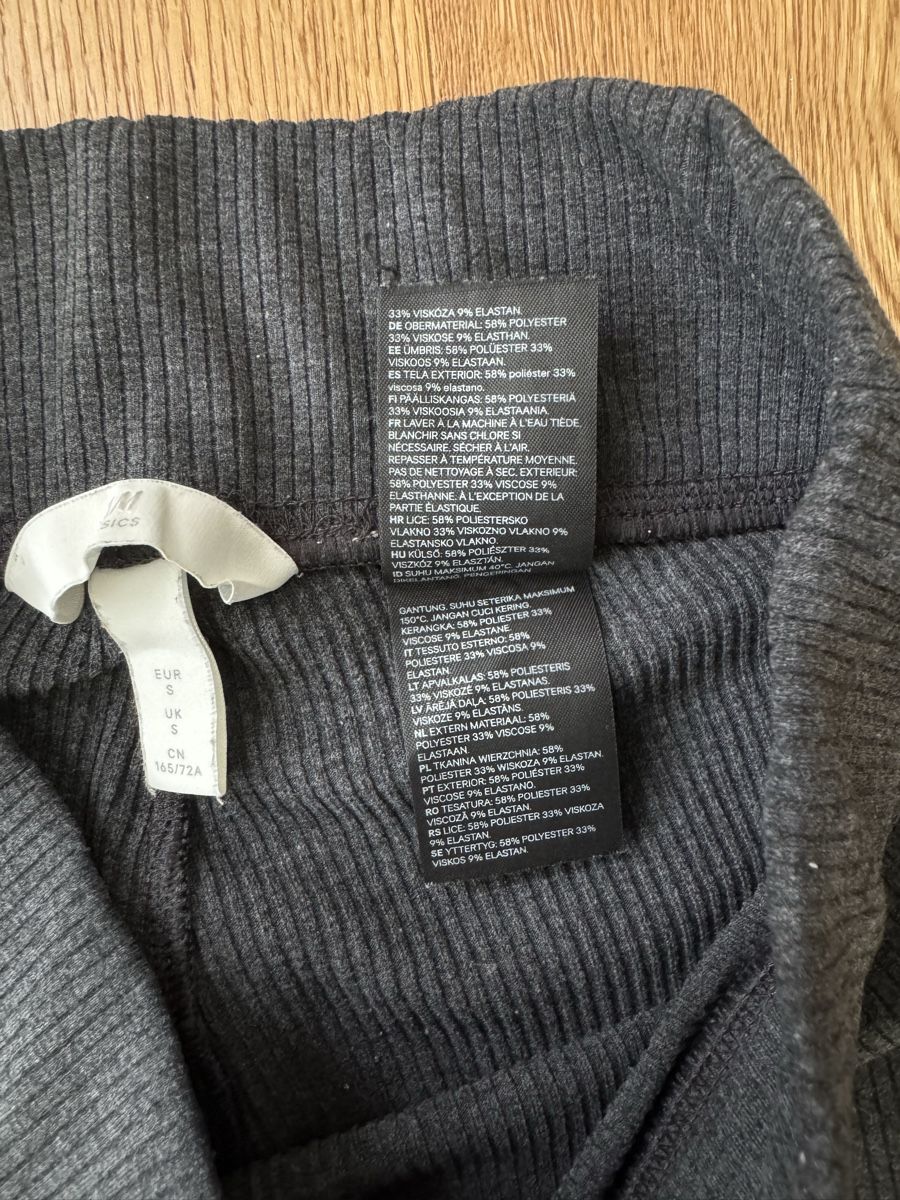 H&M Leggings: H&M Legging, Gr. S – Usato da Interlaken venduto da fbnscl 2