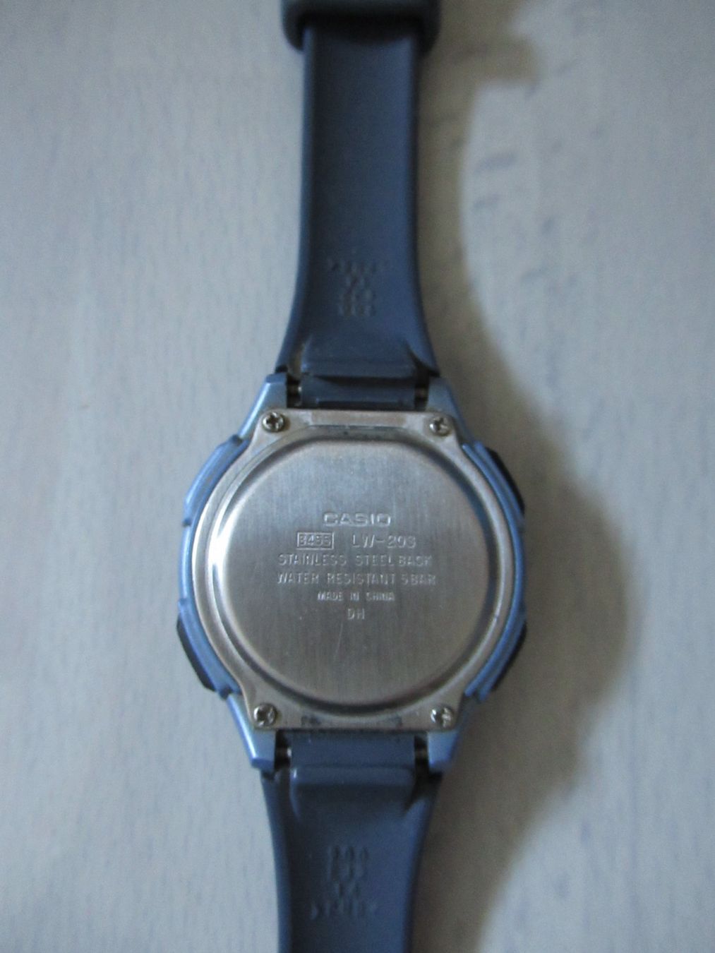 Casio Uhren: Casio Digital Uhr LW-203. Ideal für Sport, Kids, etc... – Gebraucht aus Binz von Hailqueen 4