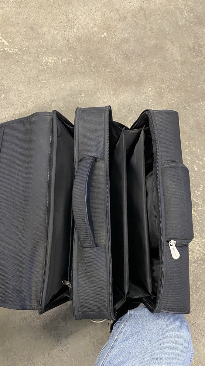 Valigie & Borse: Neue Laptop Tasche mit Rollen – Nuovo (secondo la descrizione) da Ottenbach venduto da Eggi153 5