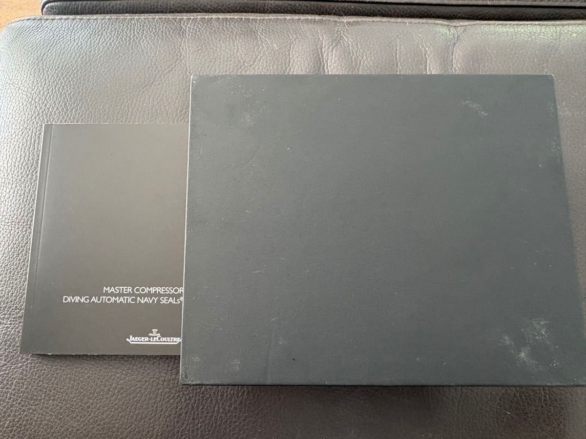 Scatole porta orologi: JLC display box and booklet – Usato da Belmont-Lausanne venduto da gtiz52006 3