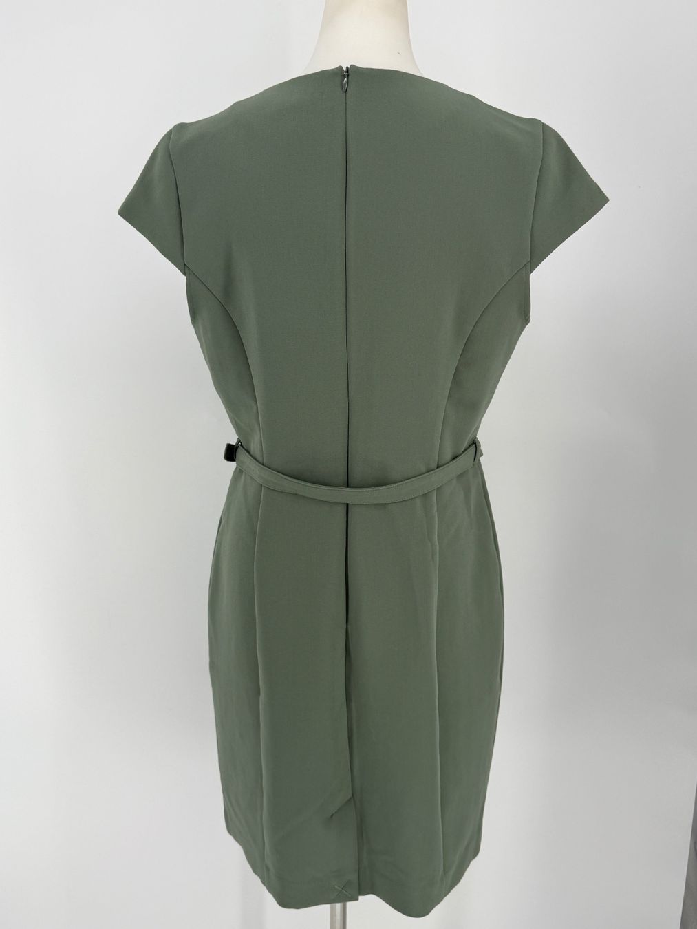 H&M Vestiti: Kleid mit Gürtel Gr. 46 von H&M – Usato da Auenstein venduto da moin. 3