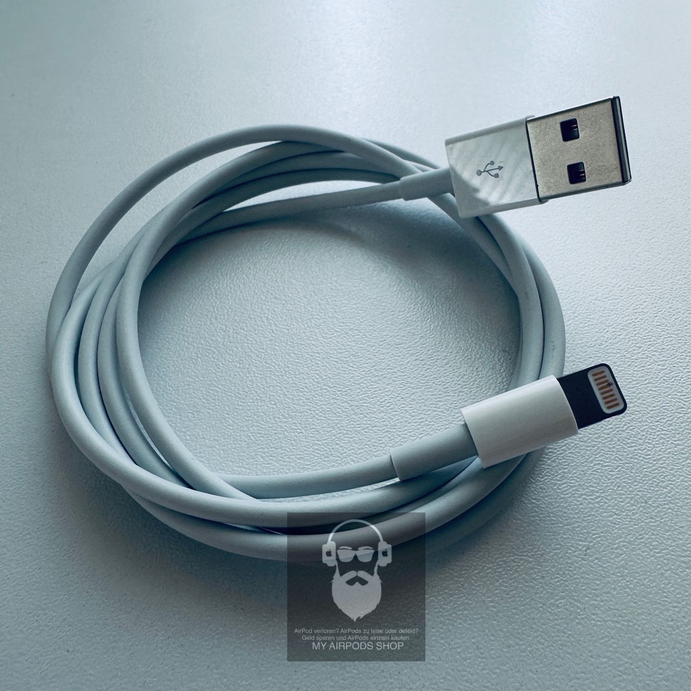Apple Kabel: Original Apple Lightning auf USB-A Kabel 1M Fabrikneu – Neu (gemäss Beschreibung) aus Basel von MY.AIRPODS.SHOP 6