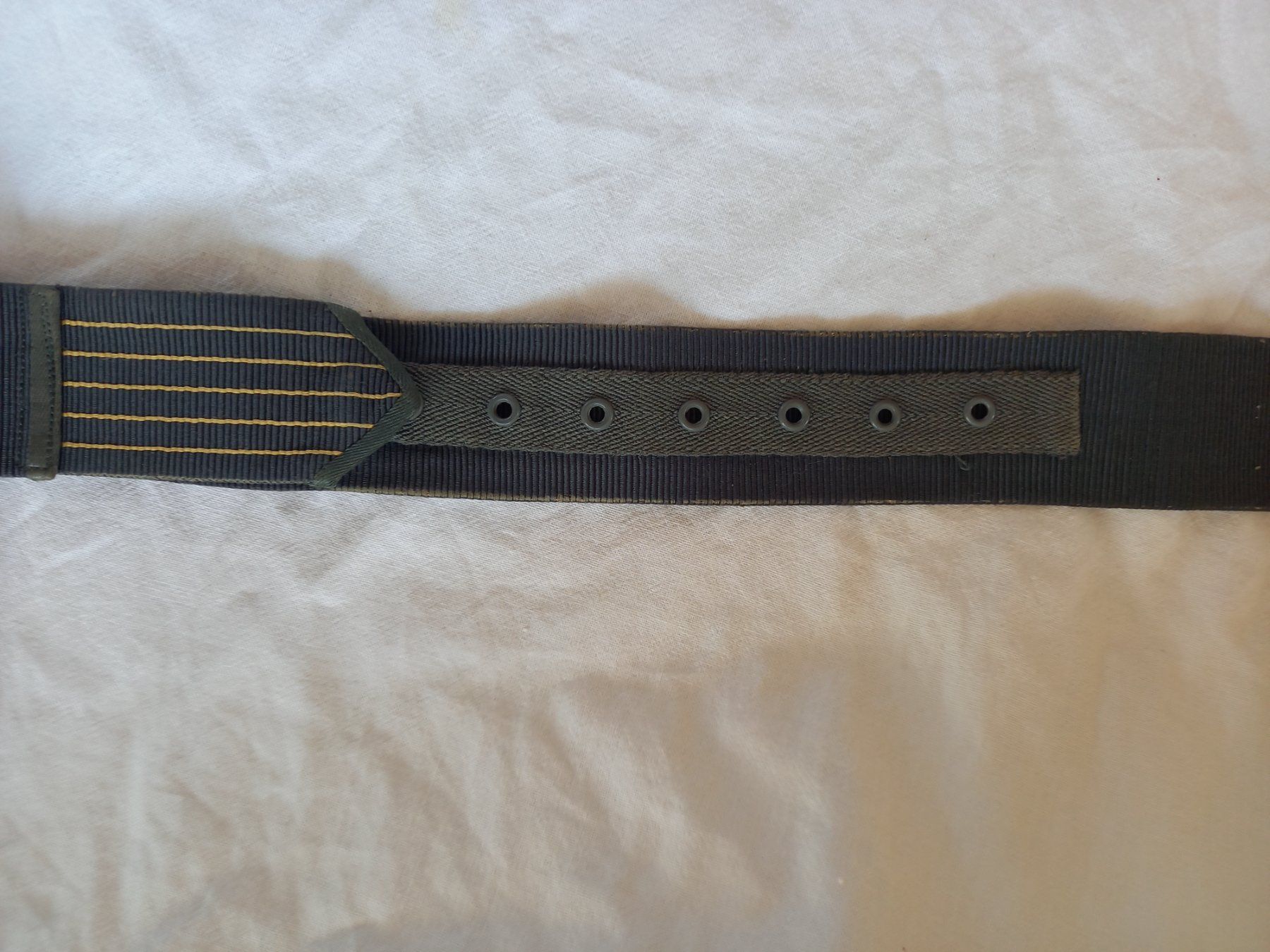 Schweizer Armee Cinture: Ceinture ancienne militaire réglable – Usato da Rossens FR venduto da Souris1 6
