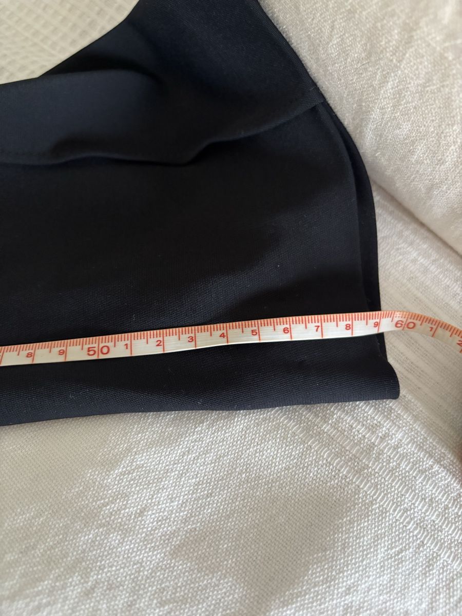 Pantaloni: Capri Hose schwarz von Valery Kovalska – Usato da Winkel venduto da Zimtguetzli 6