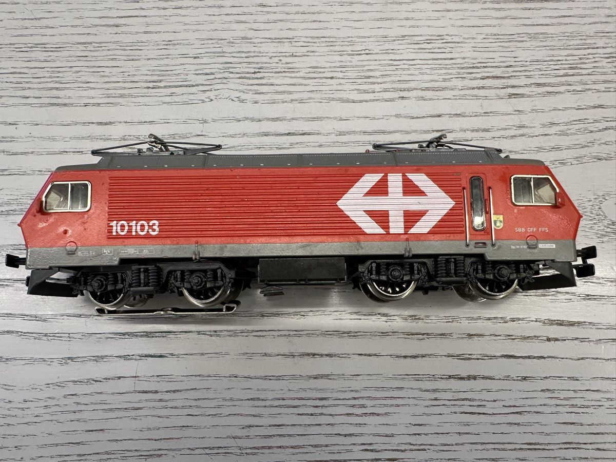 Märklin Modellini di ferrovie: Märklin 3328 SBB Re 4/4 IV – Usato da Lupsingen venduto da New-Haven 2