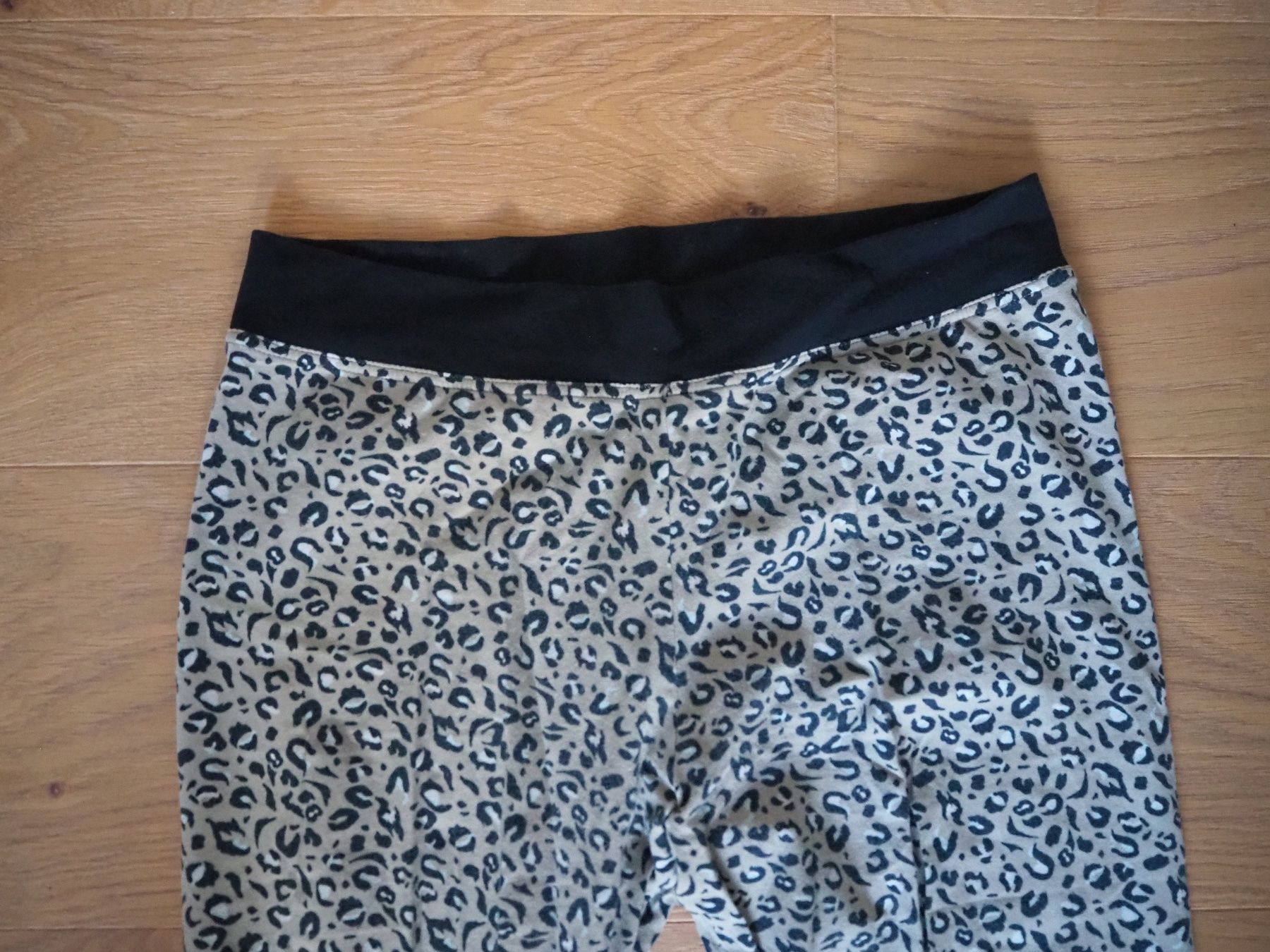 Calida Leggings: Calida Leggings mit Leopardenmuster, Gr. S – Usato da Zürich venduto da snowow 1