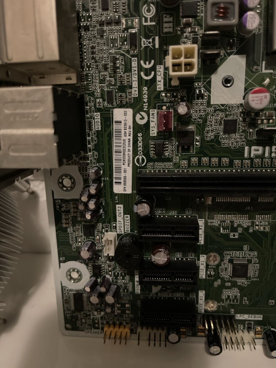 Hewlett Packard Schede madri: Mainboard HP IPI5B-CH2 mit CPU-Kühler – Usato da Unterkulm venduto da AnoliOccasion 3