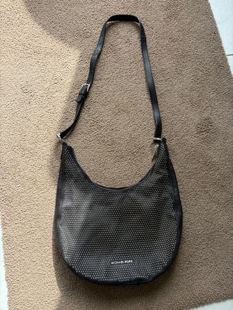 Sac Michael Kors cuir noir avec studs – bandoulière