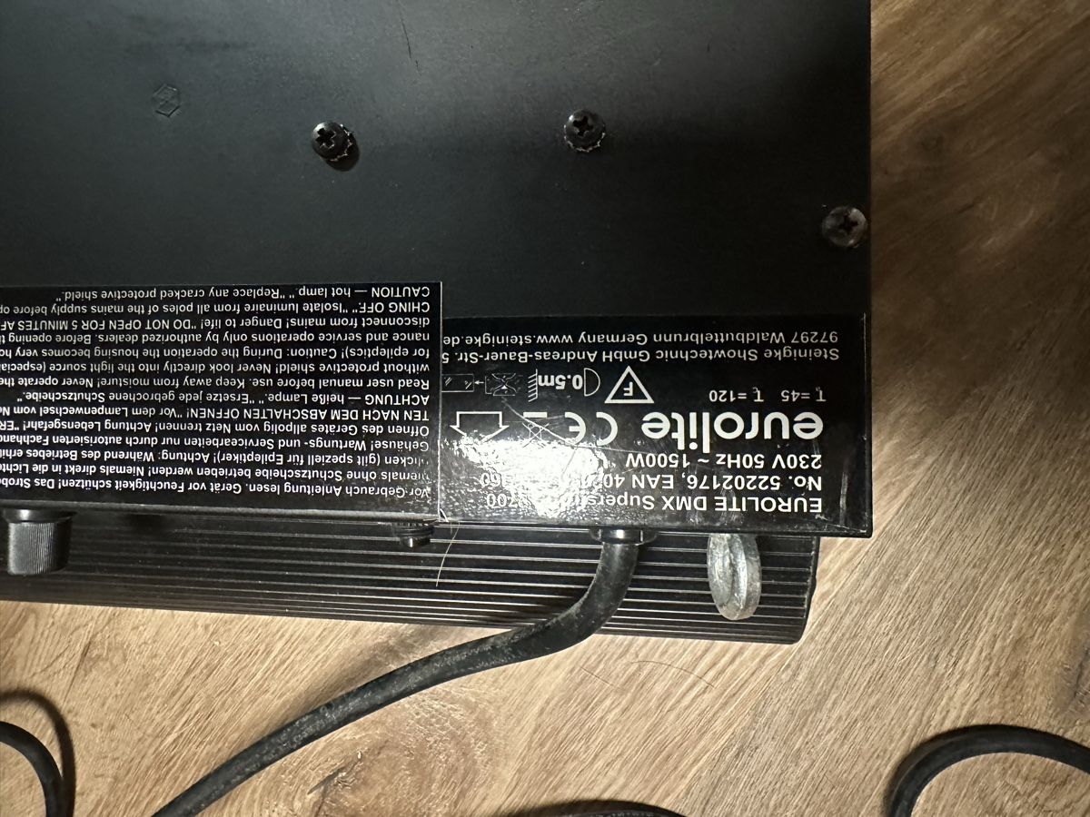 Lampade: Set Discolichteffektgeräte – Usato da Wallenwil venduto da Jeanluc78 4