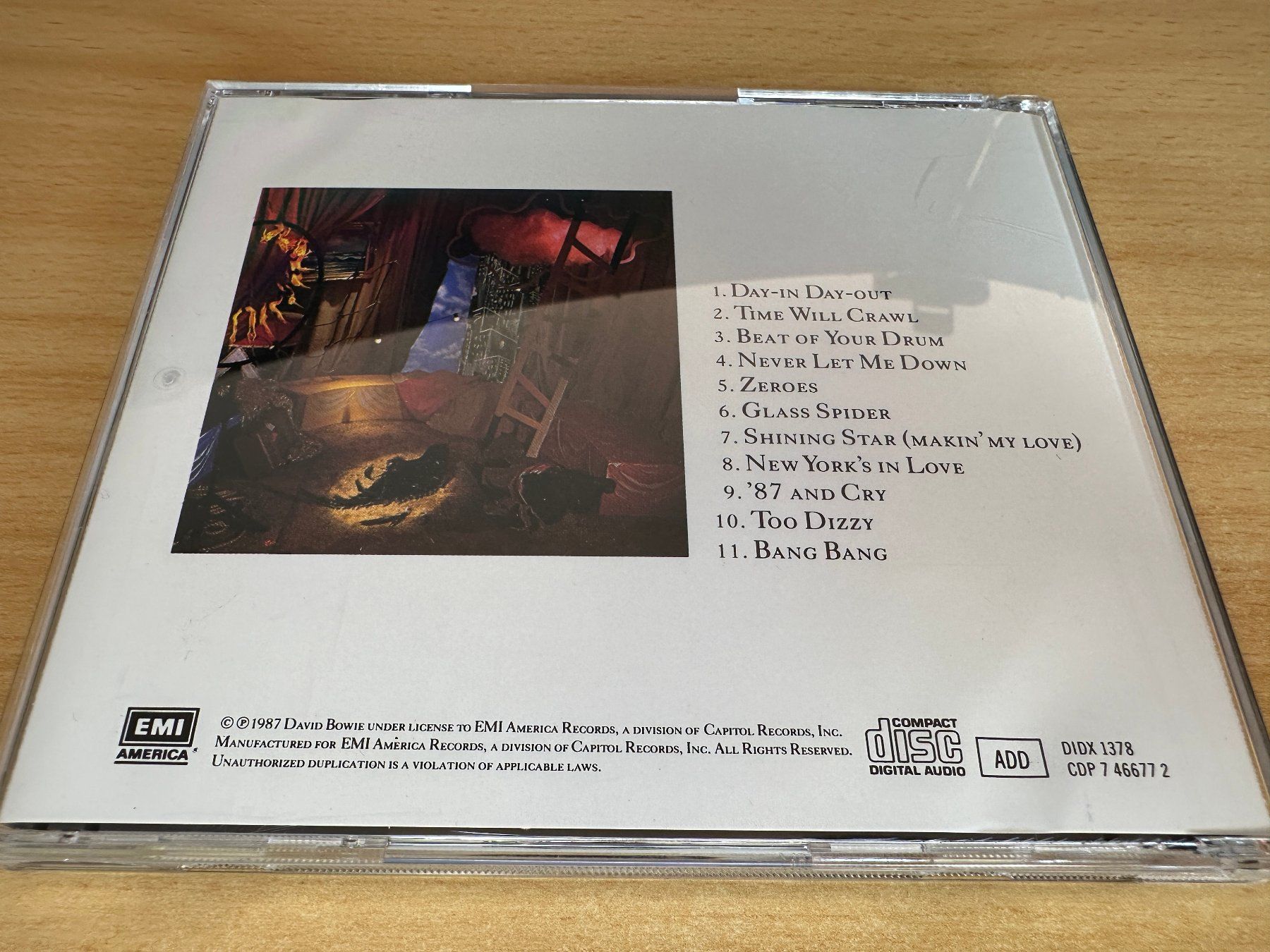 CD: David Bowie – Never Let Me Down – Usato da Rikon im Tösstal venduto da Alpenmutz 1